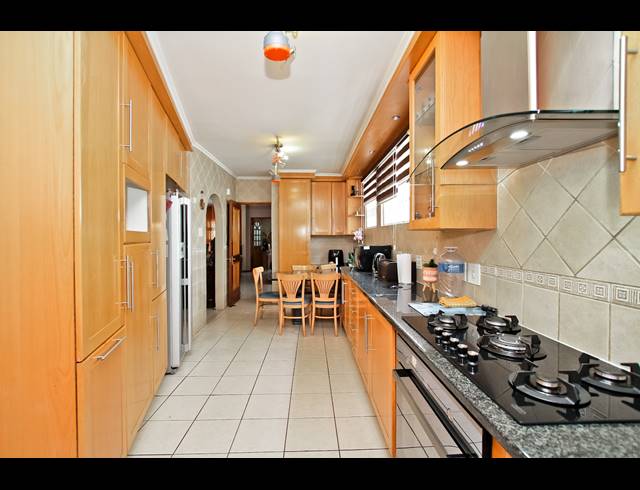 4 BEDROOM HOUSE FOR SALE IN BRUMA